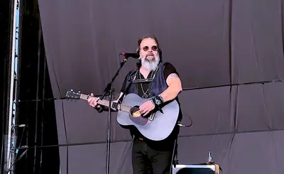 Steve Earle